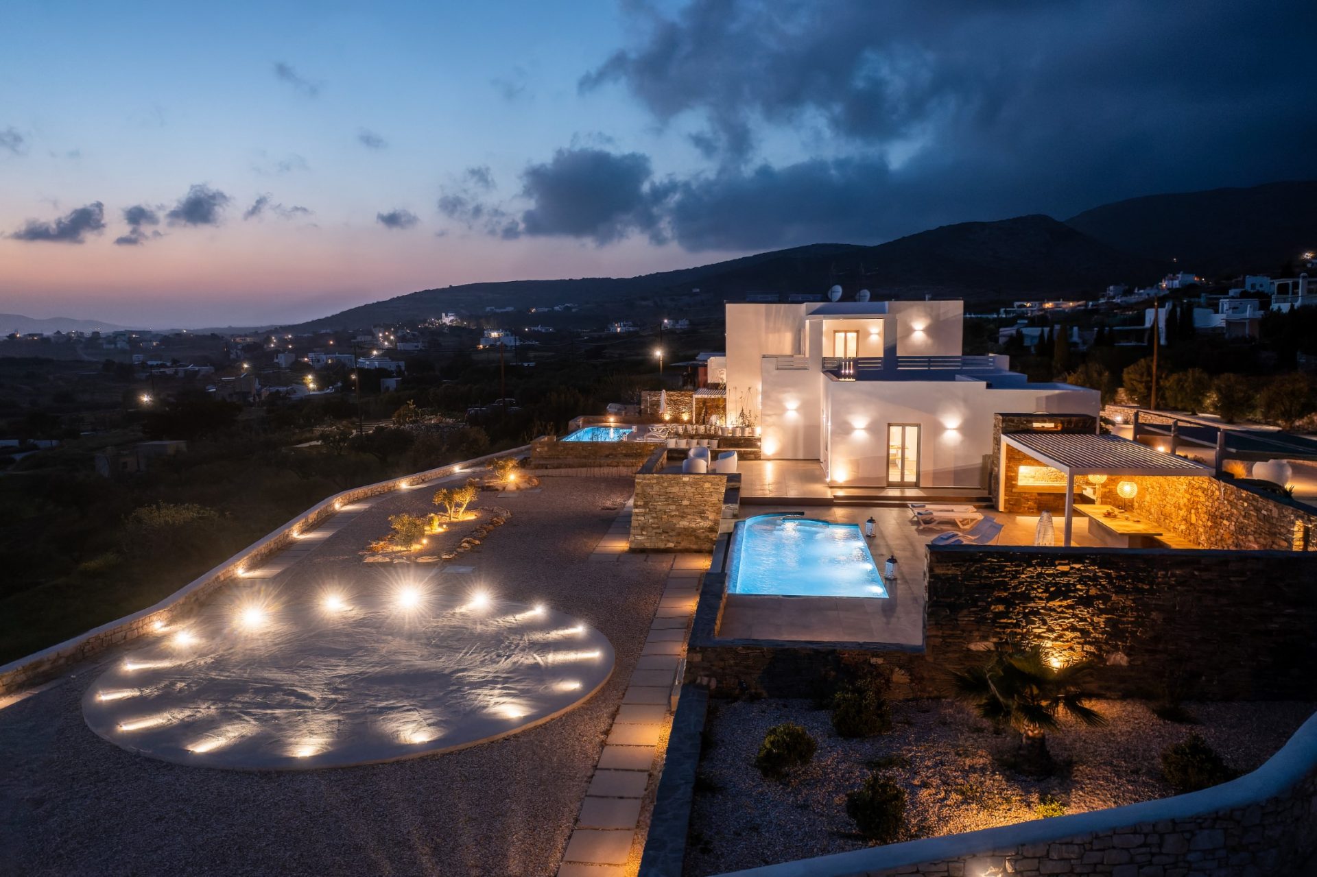 Luxury Villa in the island of Paros for 10 Guests