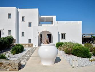 Paros island luxury rentals