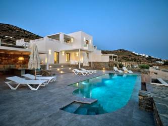 Best Greek islands villas