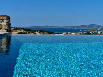 Luxury vacation rentals Greece