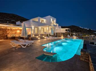 Luxury villas Paros Greece