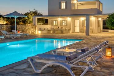 Luxury villa rentals , Private villa rentals , Luxury holiday villas , Villa rentals with pool