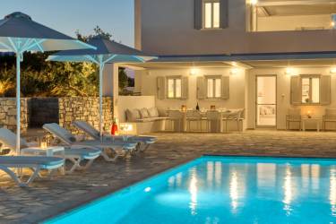 luxury villas , family villas for rent , family friendly villas , book a villa in paros , 